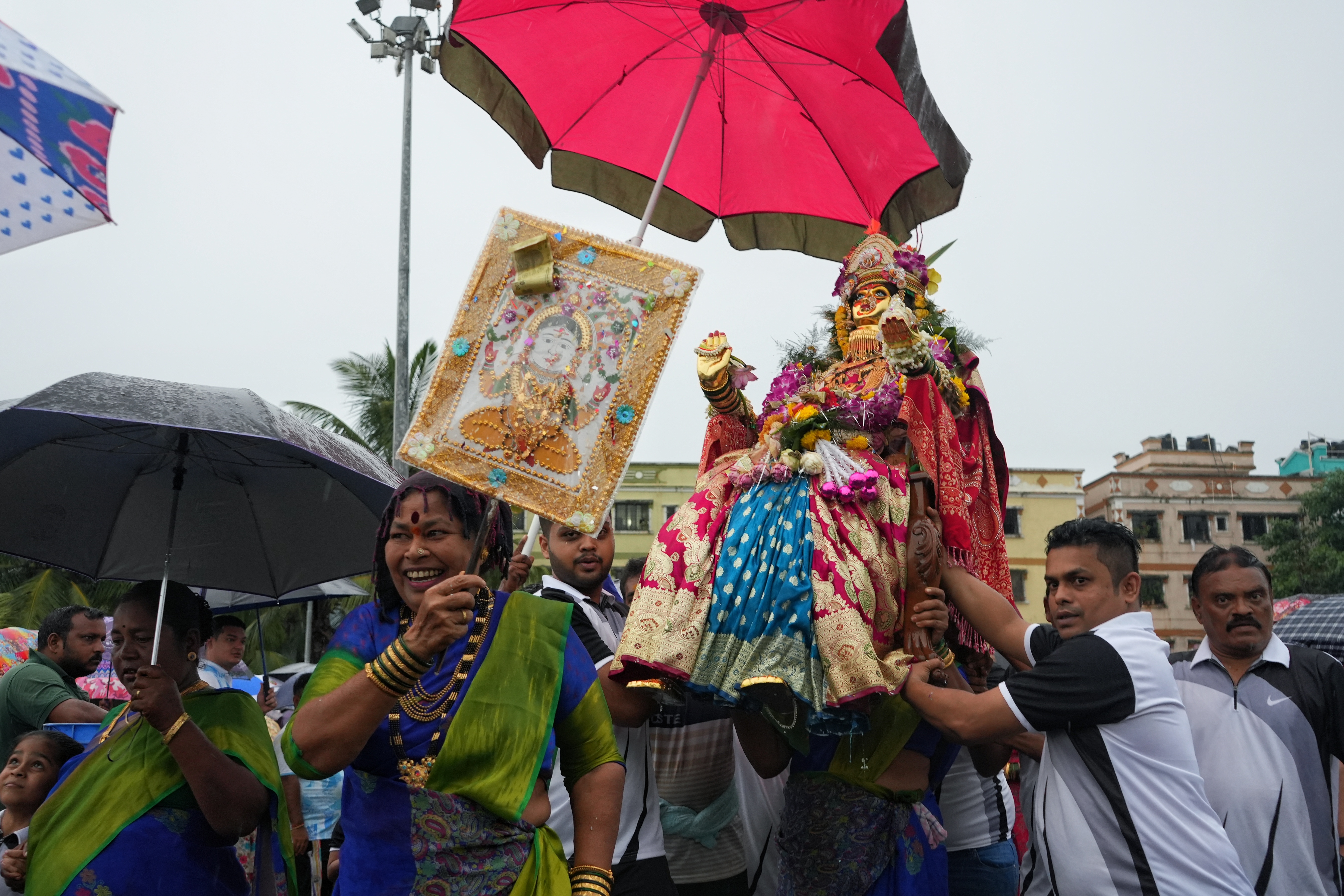 Gauri Visarjan photograph 9